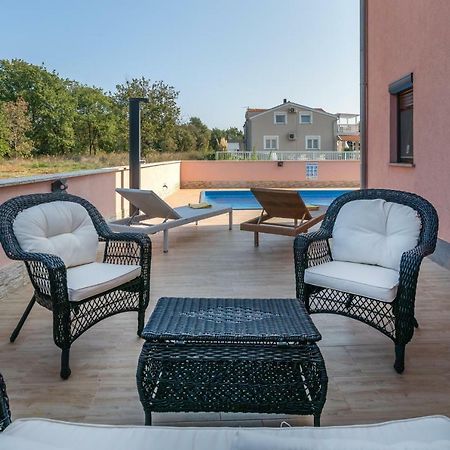 Ferienhaus Mary Ližnjan المظهر الخارجي الصورة